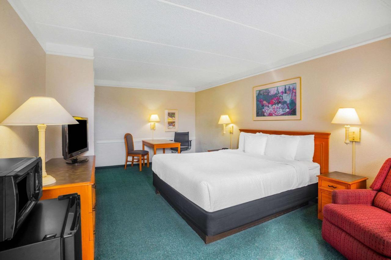Hotel Super 8 By Wyndham